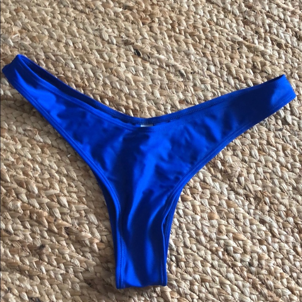 NWOT High Leg Bikini Bottoms